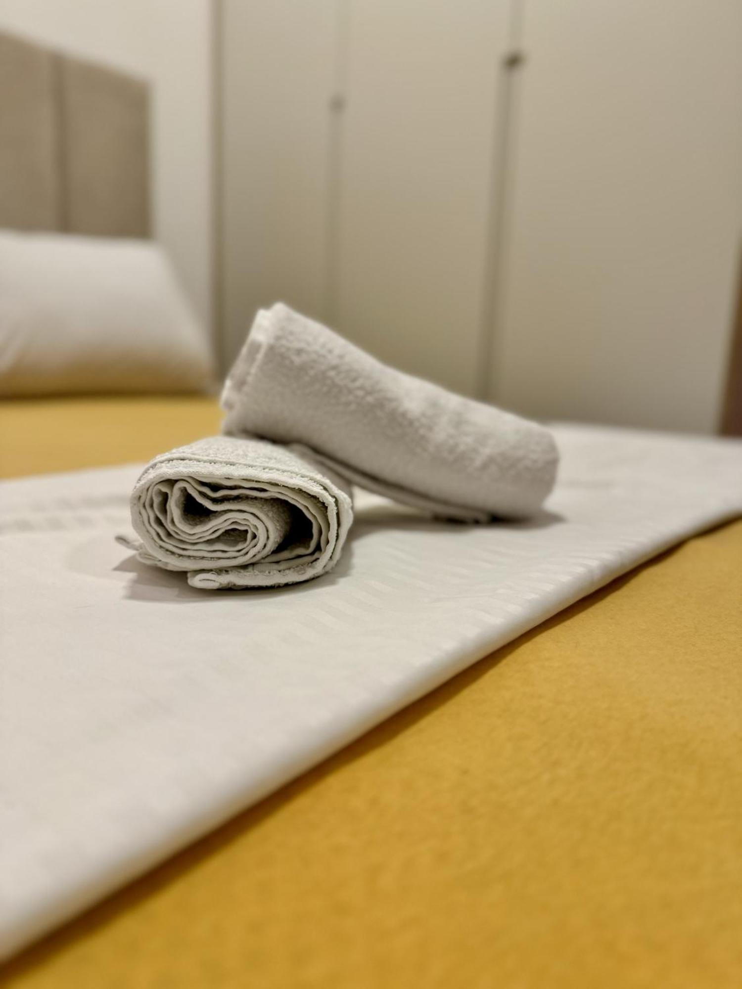 Maria Luxury Apartment Skopje Bagian luar foto