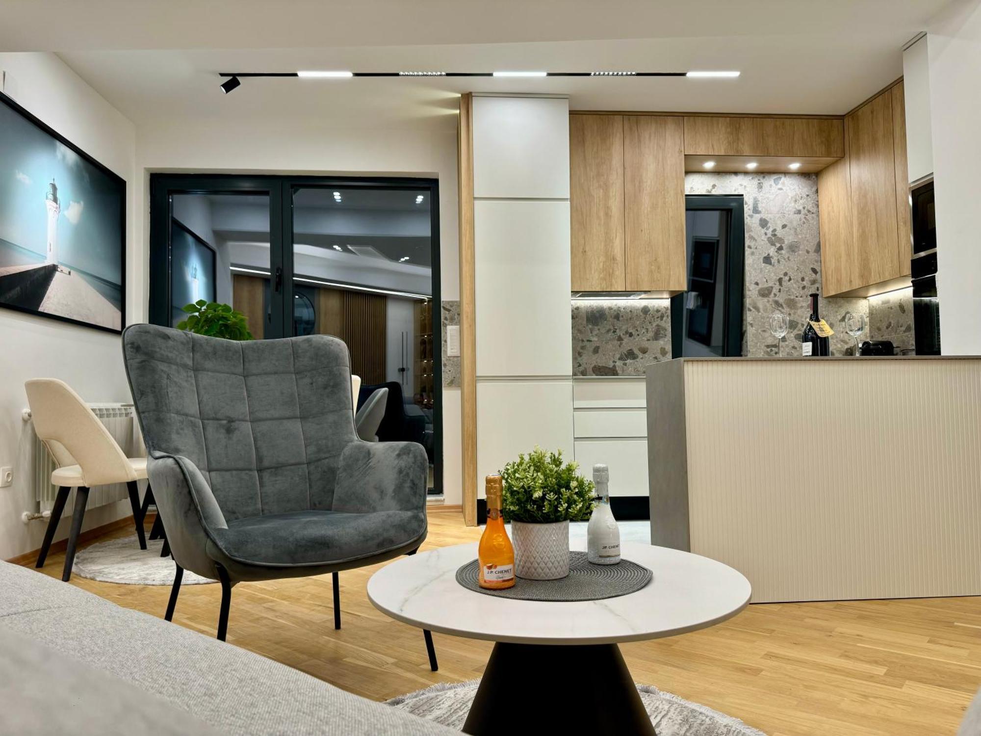 Maria Luxury Apartment Skopje Bagian luar foto